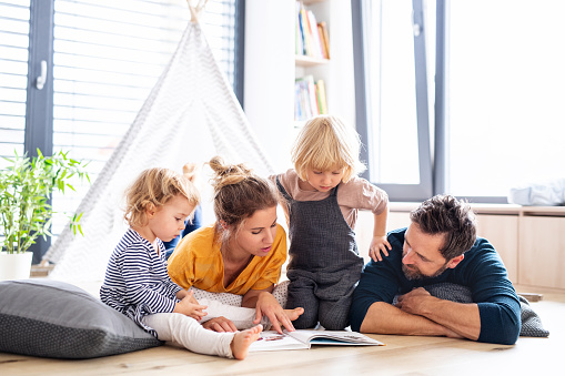 Un moyen sur d’amener les enfants à aimer les livres